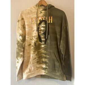 NWT Women's Green and Tan‎ Hoodie with Aaliyah Graphic Sweatshirt Size Med